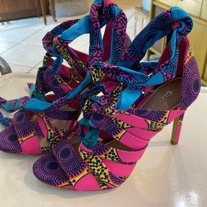 Multi colored Gianni Bini heels